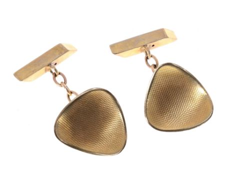 Pair of 9ct engine turned cufflinks, London 1963, 6.1gm, 19.5mm 