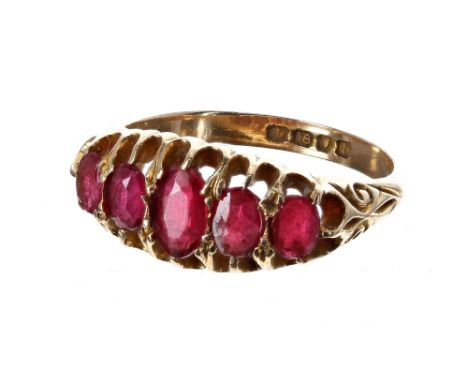 18ct ruby claw set ring, London 1897, 4.4gm, 8mm, ring size N