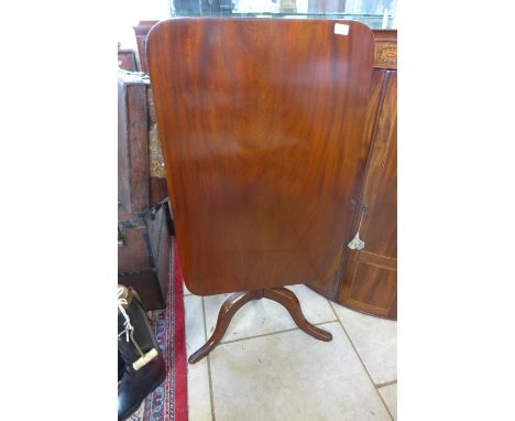 A 19th Century tilt top oblong tripod table - 71cm tall x 87cm x 59cm 