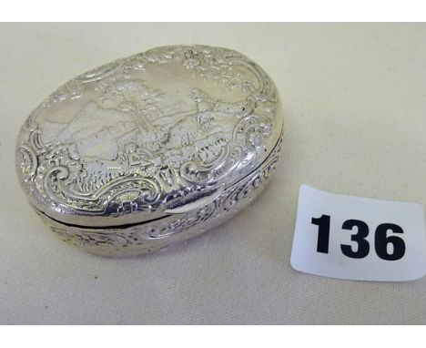 German repousse silver snuff or pill box by Storck & Sinsheimer of Hanau, late 19th c. approx 1.2 troy oz