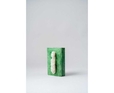 A CHINESE WHITE JADE BELTHOOKQIANLONG/JIAQINGCarved in high relief with a chilong clambering along the stem with a lingzhi sp