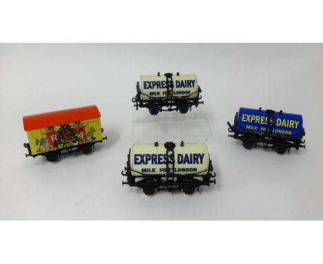 Four Ace trains modern vintage style 0 gauge wagons, tanker set (three 'Express Diary' two cream, one blue), Hornby Collector