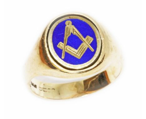 A hallmarked 9ct gold and enamel Masonic swivel ring, gross weight 7.3g, size P.  Condition - good, minor wear.