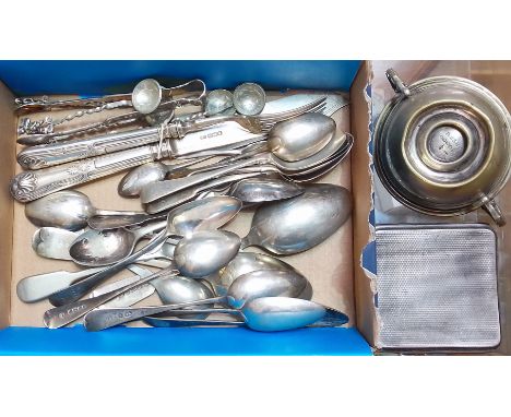 A mixed lot of hallmarked silver and silver plate, including Georgian and late teaspoons, a cigarette case, Chinese sugar ton