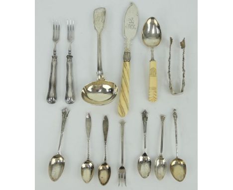 William IV silver sauce ladle hallmarked 1835 and a mix of mainly silver antique flatware. Gross combined weight 292 grams.