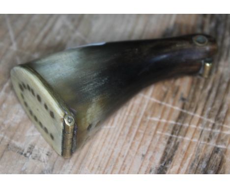 A 19th century horn snuff box, height 8cm. 