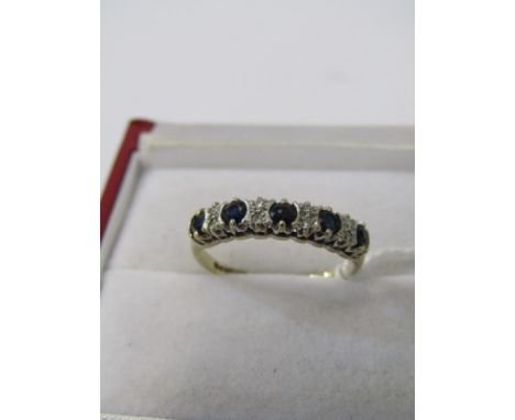 9ct YELLOW GOLDS SAPPHIRE &amp; DIAMOND HALF ETERNITY STYLE RING, 5 well matched dark blue sapphires each stone separated by 