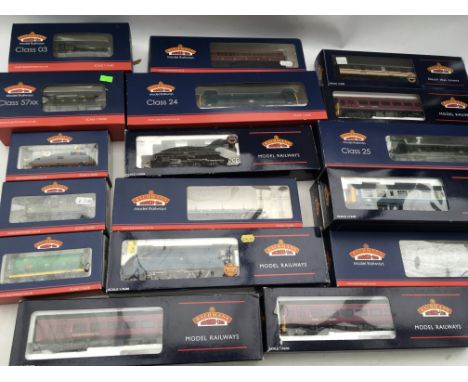 Bachmann Branch line model railway, Boxed, OO scale, including locomotives, A4 4468 Mallard LNER , Class 24 D5100, Jubilee cl