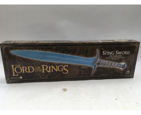 Lord of the rings, Master replicas, Sting Sword, FX collectible, Authentic light &amp; sound reproduction with display stand,