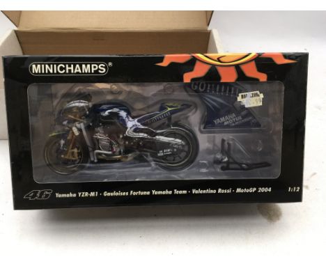 Minichamps, Yamaha YZR-M1, Valentino Rossi Moto GP 2004, boxed, 1:12 scale