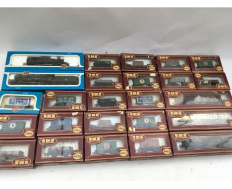 Airfix / GMR Railway, Boxed, HO/OO scale , Locomotives, carriage and rolling stock, including Prairie tank locomotive 2-6-2 G