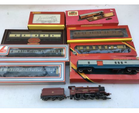 Hornby railways, OO scale, locomotives, carriages included is a boxed R2304 0-4-0T industrial locomotive, TPO Mail van set, H