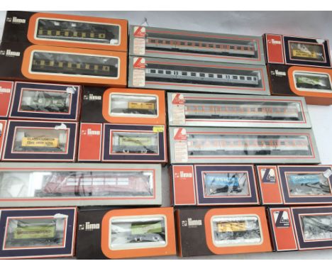 Lima Railway, Boxed , HO/OO scale, Including Locomotive, carriages and rolling stock