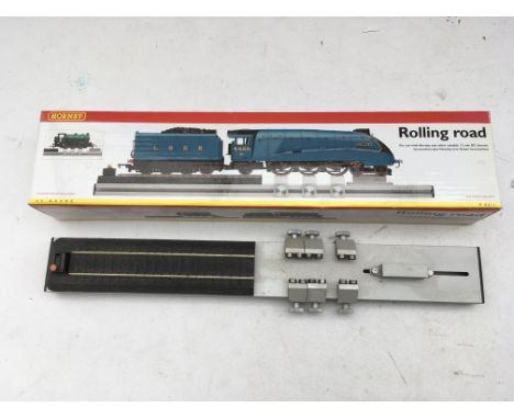 Hornby railways, OO scale, Rolling road R8211, boxed