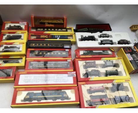 Hornby Railway, Boxed, OO scale, including locomotives BR class 06 diesel #R3065 x2, Advenza, co-co Diesel Electric class 66 