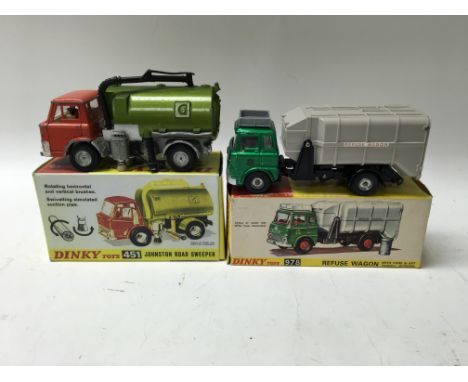 A pair of boxed Dinky toys comprising a Johnston Road Sweeper 451, between 1971-1977 and a Refuse Wagon with two bun accessor