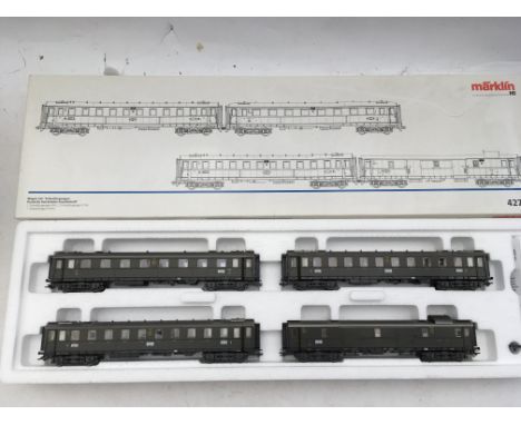 Marklin Railway, HO scale, boxed #42751, German state railroad company, Express train passenger car set