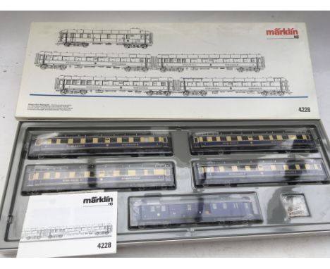 Marklin Railway, Ho scale, Boxed, #4228, Rheingold car set,