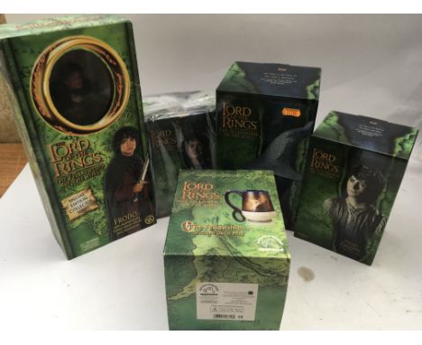 Lord of the rings, The fellowship of the ring , boxed figures and busts including a 12" Frodo figure , The fellowship sculpte