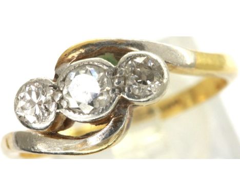 18ct gold diamond set trilogy ring, size L/M, 2.7g. P&amp;P Group 1 (£14+VAT for the first lot and £1+VAT for subsequent lots