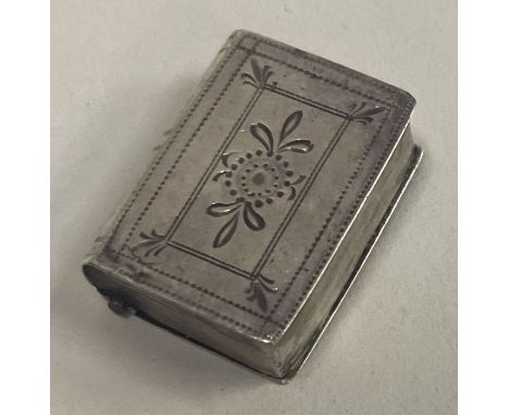 A George III silver hinged snuff box in the form of a book. Birmingham 1803. By Thomas Willmore. Approx. 5 grams. Est. £60 - 