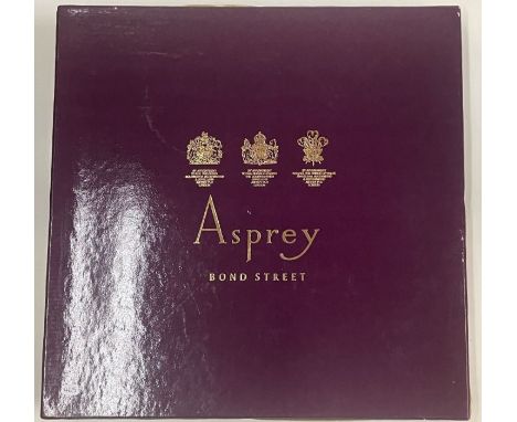 OF ROYAL INTEREST: ASPREY: An unusual silver cased dinner plate crest of Sultan of Uman engraved with the Great Mosque of Mec
