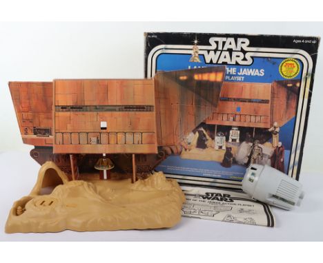 Vintage Kenner Star Wars Land Of The Jawas Action Playset, No. 39130, con tents: Tatoonie desert base, with boulders, cave ba