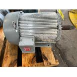 (JJ) (1) General Electric 15HP Motor, Volts:230/460, Rpm:1770, Frame:254T, PH:3