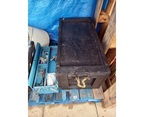 A wheeled toolbox, cantilever toolbox with tools, COLLECT ONLY.