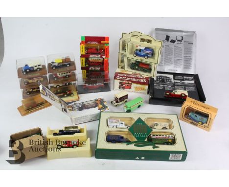 Collection of die cast vehicles of various makes, including 6 Guisval in cases - Bristol 1936 Bus, Packard 1930 Ambulance x2,