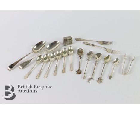 Quantity of silver, including two dessert spoons one Georgian London hallmark dated 1823 mm RP and another early Georgian exa