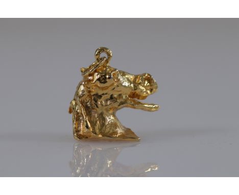  Salvador Dali. 1980. â€œCabeza de Caballo Riendoâ€. Pendant on gilded bronze with fine gold representing a horse's head. Sig