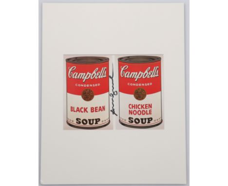  Andy Warhol - Campbellâ€™s Hand signed by Andy Warhol with a black marker on the front in an offset print. - Period: Xxth - 