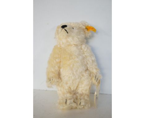 Steiff Tuesday's bear with pouch 26cm