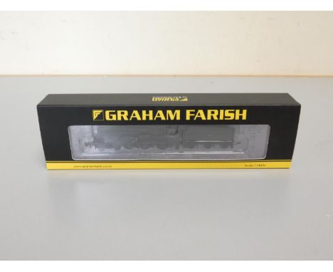 Graham Farish. Boxed N Gauge Castle Class 55 "Earl of Dunraven" locomotive in G.W.R livery 372-030.