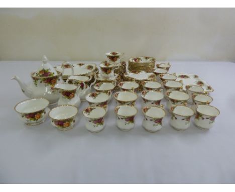 Royal Albert Old Country Roses dinner and tea service to include plates bowls, teapot cups and saucers (78)