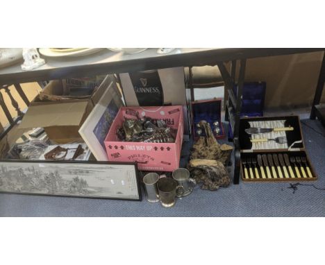A mixed lot to include a variety of silver plated items to include cutlery and flatware, tankards, mixed ephemera and other i