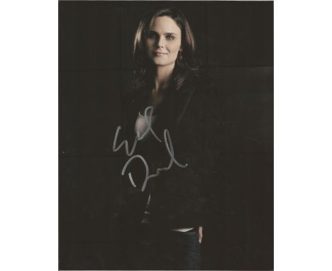 Emily Deschanel signed 10 x 8 colour Photoshoot Portrait Photo, from in person collection autographed at New York 2014. Good 