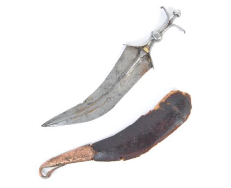 An antique 18th century Middle Eastern / Indian Chilanum curved dagger. The double edged curved blade with a decorative hilt 