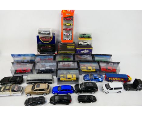 Atlas - Matchbox - DeAgostini - Inno - 22 x boxed and 12 x unboxed vehicles including Ford Sierra Cosworth in 1:64 scale, Pon