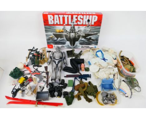 Palitoy - Hasbro - Action Man - Others - A mixed lot contains predominately loose vintage Action Man uniform parts, weapons, 