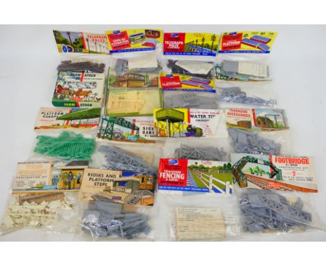 Airfix - A group of mainly bagged vintage Airfix HO/OO gauge plastic model railway accessory kits. Lot includes Signal Gantry