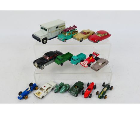 Corgi - Matchbox - A group of unboxed vehicles including Mini Countryman # 485, Volvo P1800 # 228, Lambretta TV 175 # 36, Fer