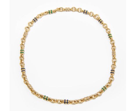 Smaragd-Saphir-Brillant-Sautoir750 Gelbgold. Massive Kette aus ring- und tonnenförmigen Gliedern, welche teils mit Smaragd-, 