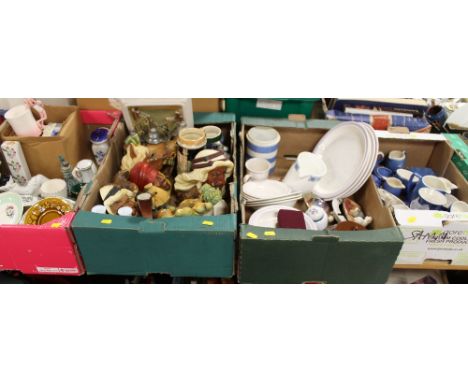 FOUR TRAYS OF MIXED CERAMICS AND COLLECTABLES TO INCLUDE A PINK PANTHER MUG, COLLECTABLE TILES , COALPORT PLATES, BOSSONS WAL