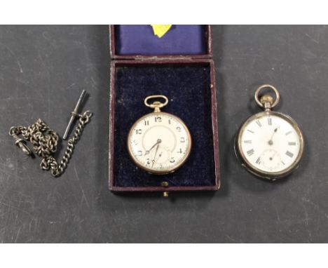 A YELLOW METAL POCKET WATCH TOGETHER WITH A CHAIN, AND A WHITE METAL POCKET WATCH