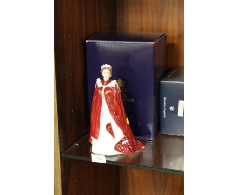 A BOXED ROYAL WORCESTER FIGURE TO CELEBRATE THE QUEEN'S 80TH BIRTHDAY