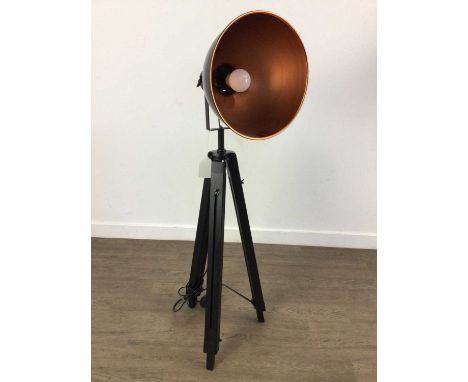 SPOTLIGHT FLOOR LAMP, in black110cm high 