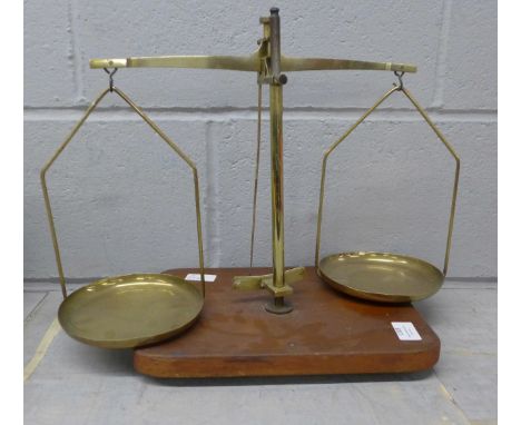 A set of balance scales&nbsp;**PLEASE NOTE THIS LOT IS NOT ELIGIBLE FOR POSTING AND PACKING**