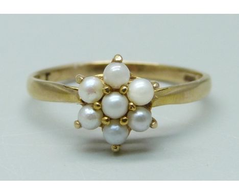 A 9ct gold and pearl ring, 1.5g, M/N 